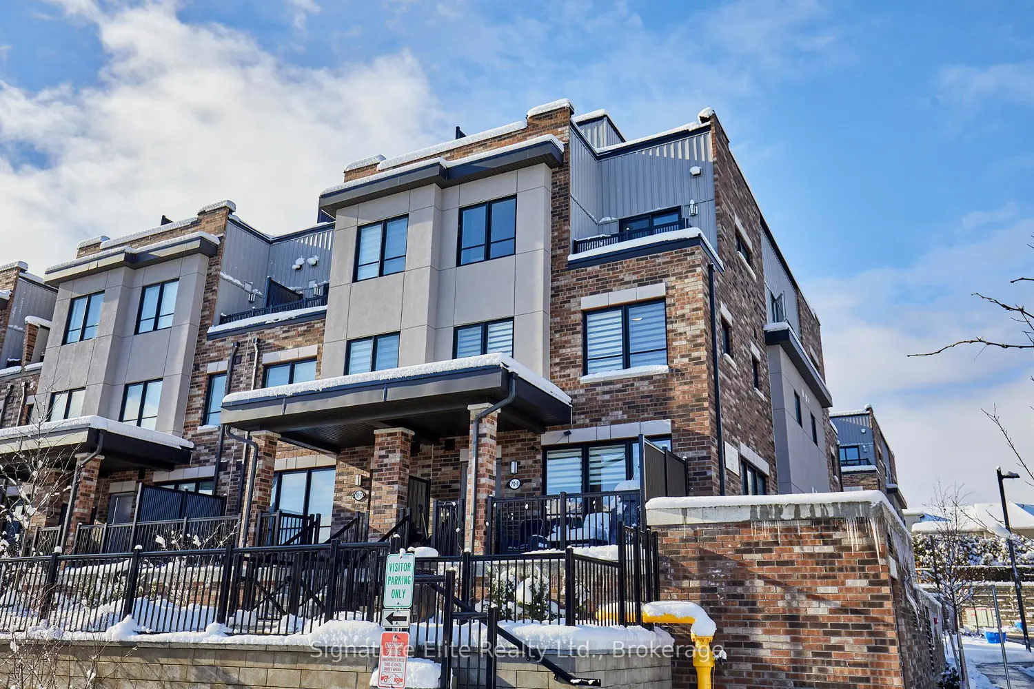 70 Baynes Way 8
