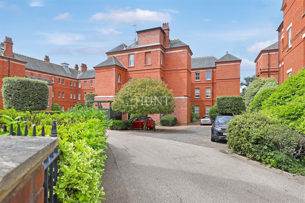 Additional image 21 of 2 bed flat for saleSutherland House, Repton Park, Woodford Green IG8