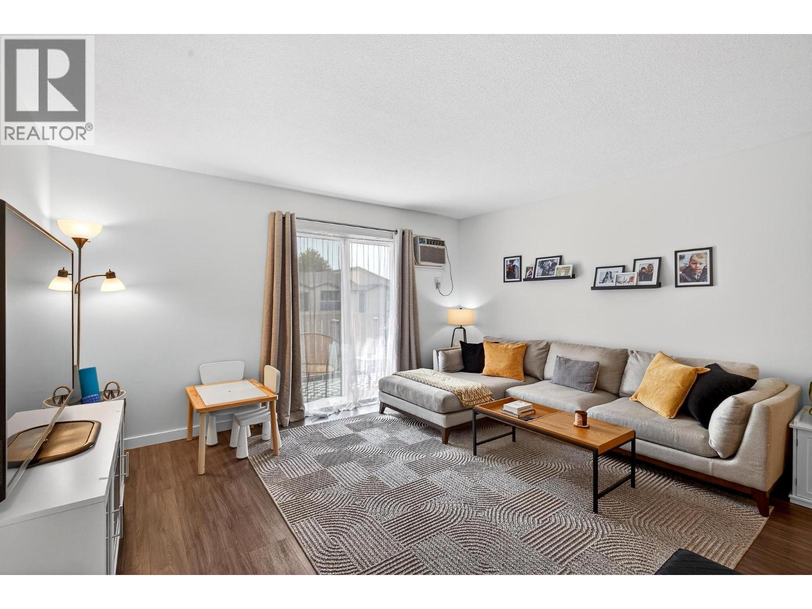 208C-735 Cook Road, Kelowna, BC, V1W3G6