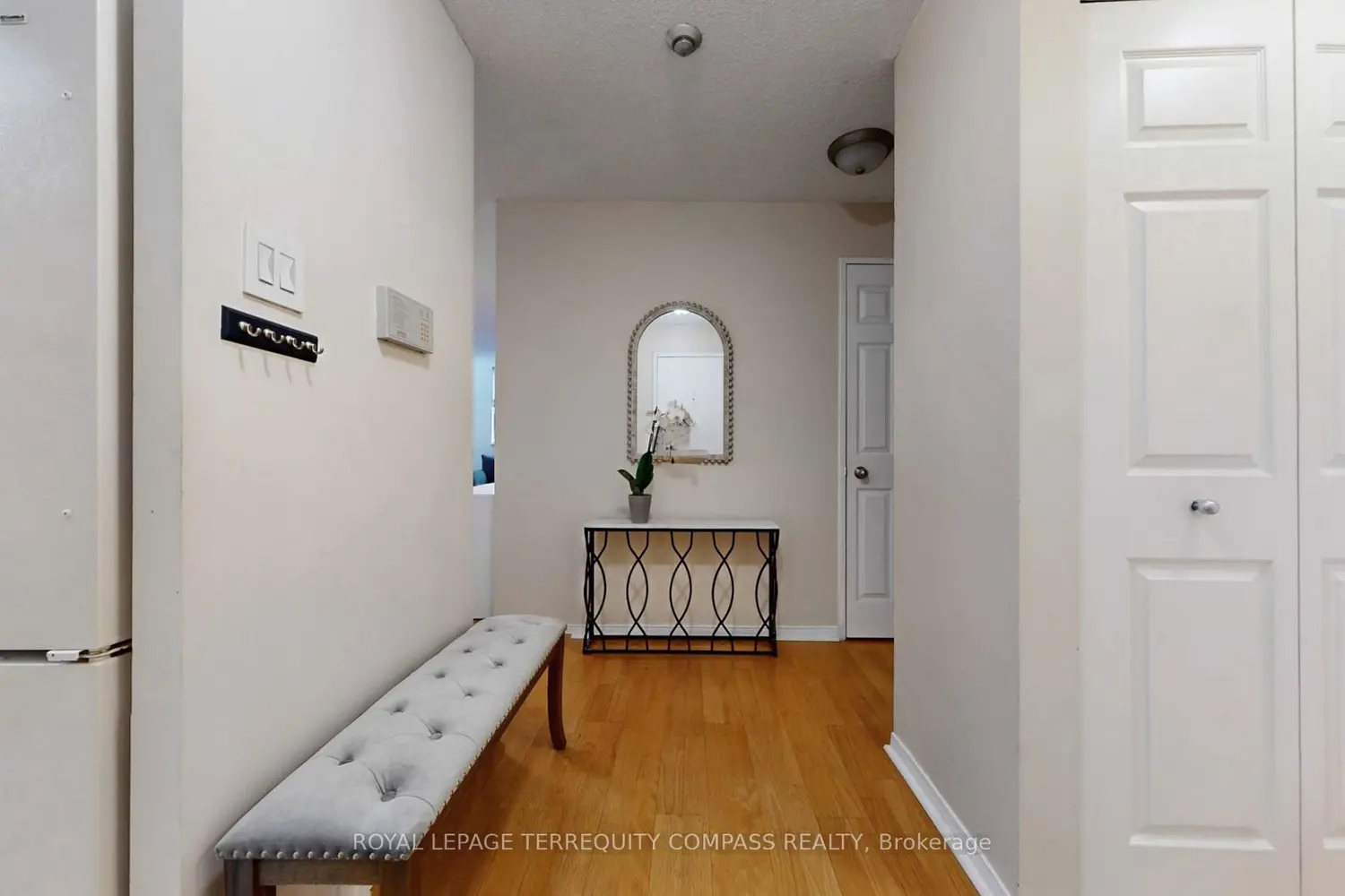 Additional image 3 of 1155 Bough Beeches Boulevard 208