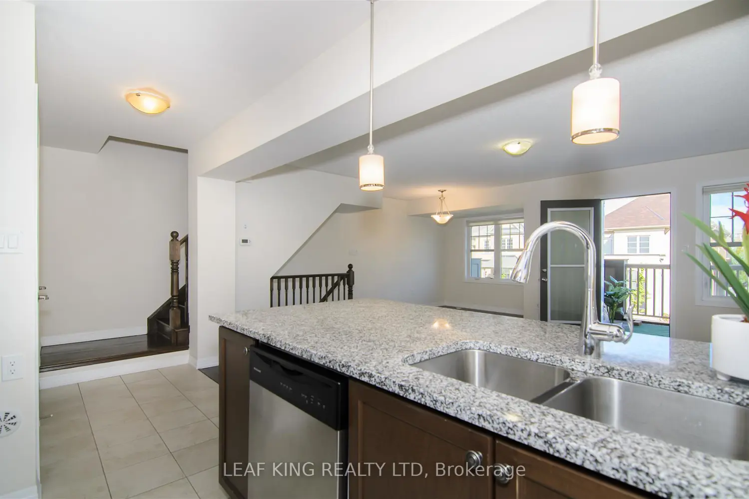 Additional image 9 of 3070 Gardenia Gate