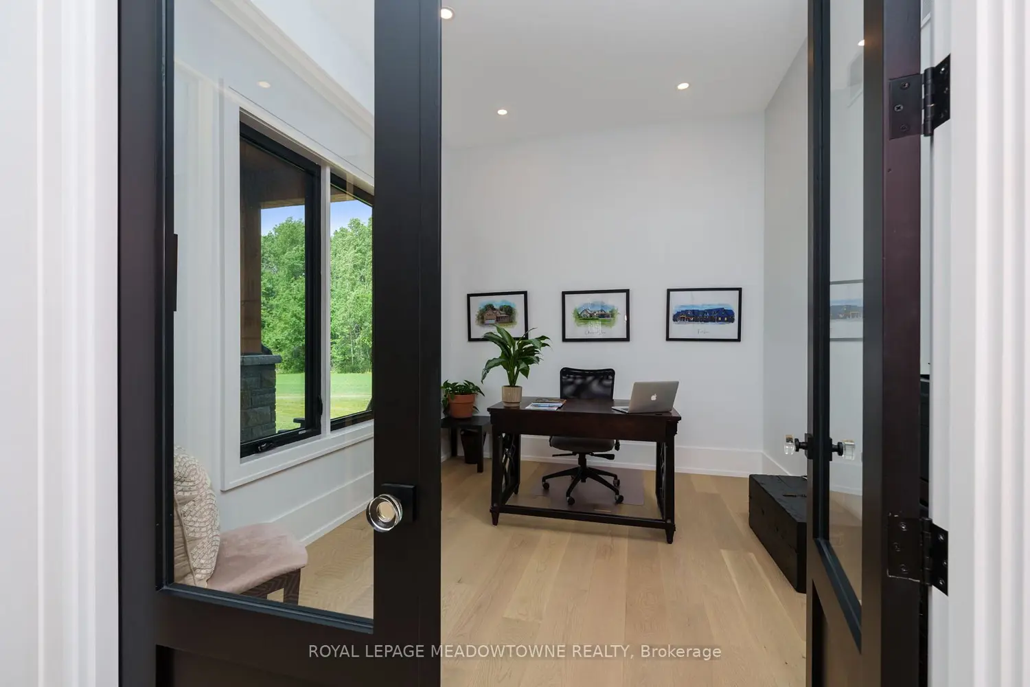 Additional image 11 of 6089 First Line