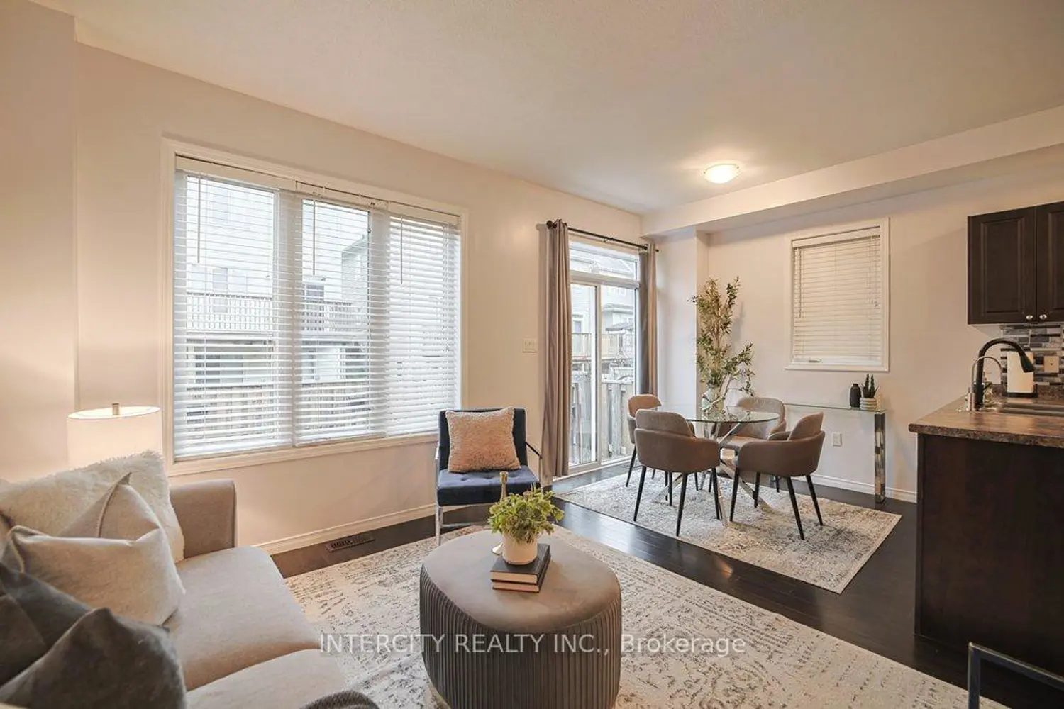 Additional image 6 of 21 Diana Avenue 74