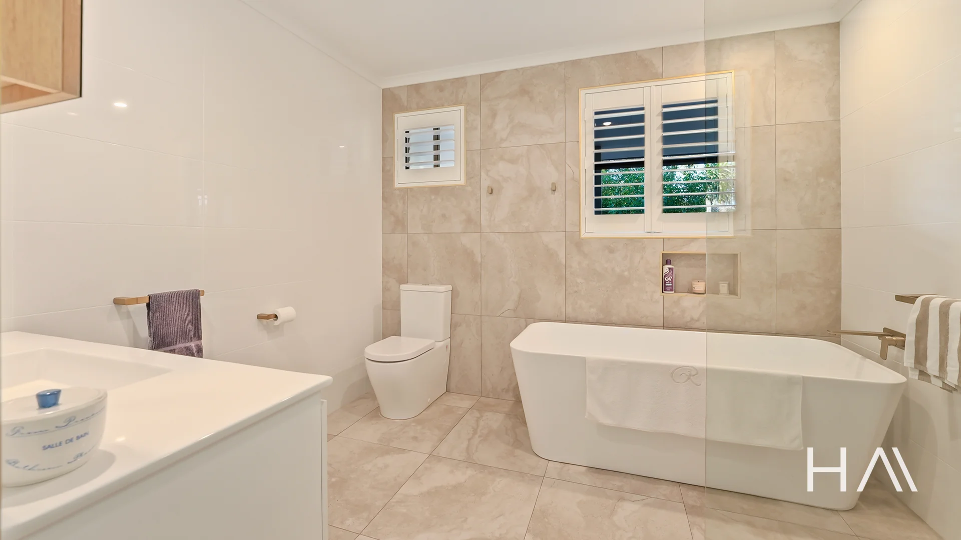 Additional image 16 of 25-27 Erythos Grove, St Helens TAS 7216