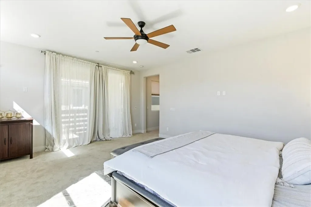 Additional image 33 of 138 Chorus, Irvine, CA 92618