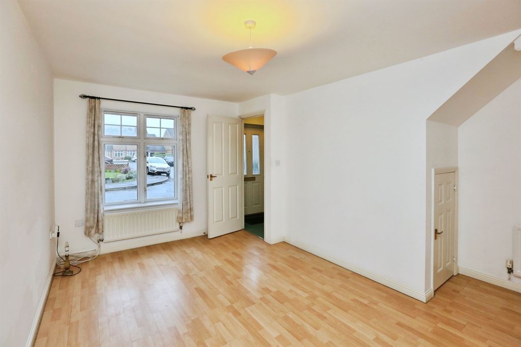 Additional image 4 of 2 bed end terrace house for saleTerrier Close, Hedge End, Southampton SO30