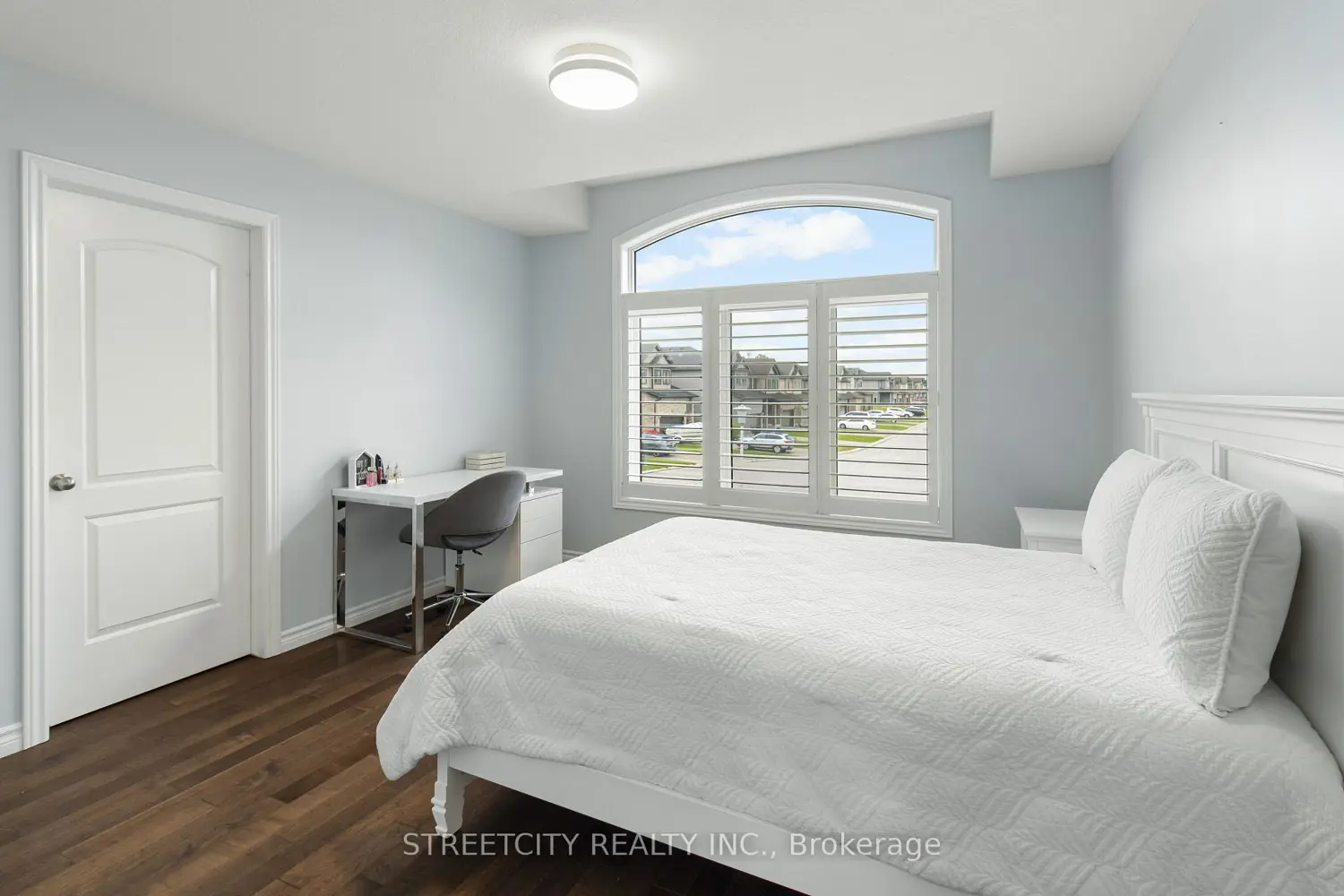 Additional image 8 of 4453 Lismer Lane