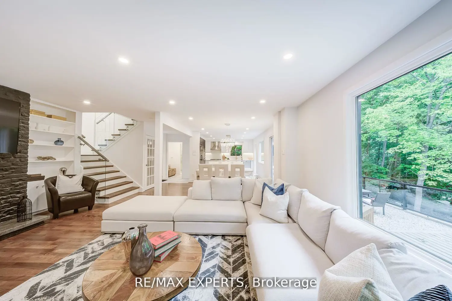 Additional image 4 of 1135 Greenoaks Drive