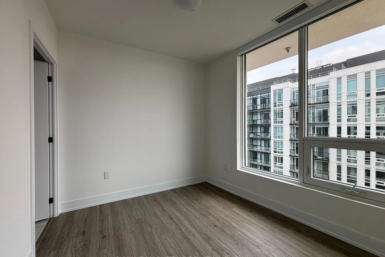 Additional image 7 of 2450 Old Bronte Road 631