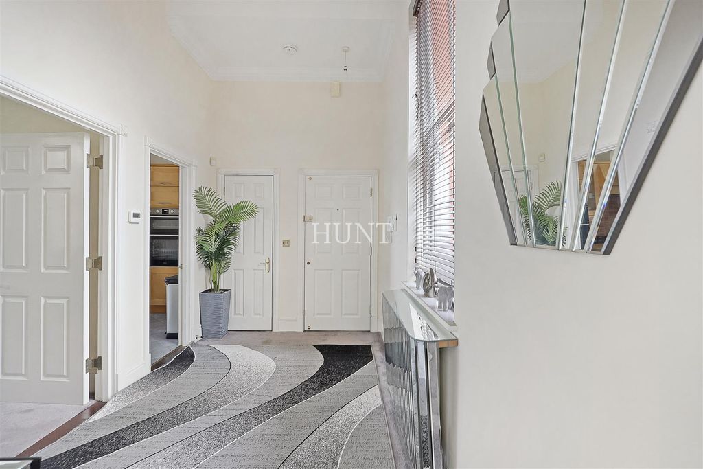 Additional image 11 of 2 bed flat for saleSutherland House, Repton Park, Woodford Green IG8