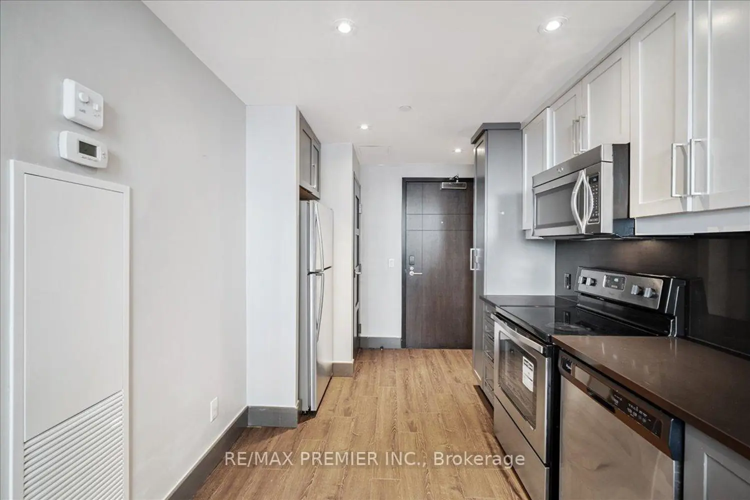 Additional image 7 of 330 Phillip Street S1007