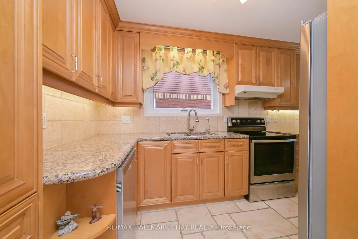 16 Green Briar Road photo 5