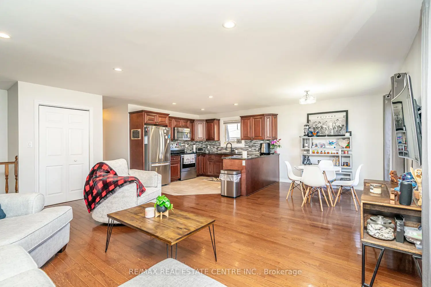 Additional image 6 of 95 Avonmore Crescent