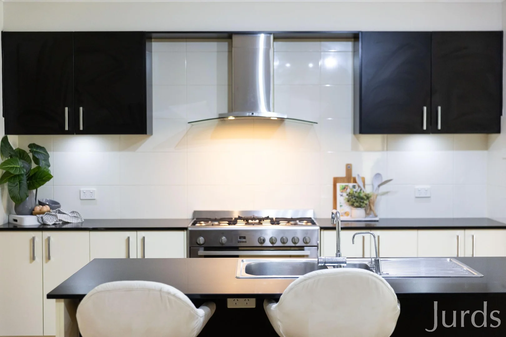 Additional image 8 of 26 The Ballabourneen, Lovedale NSW 2325