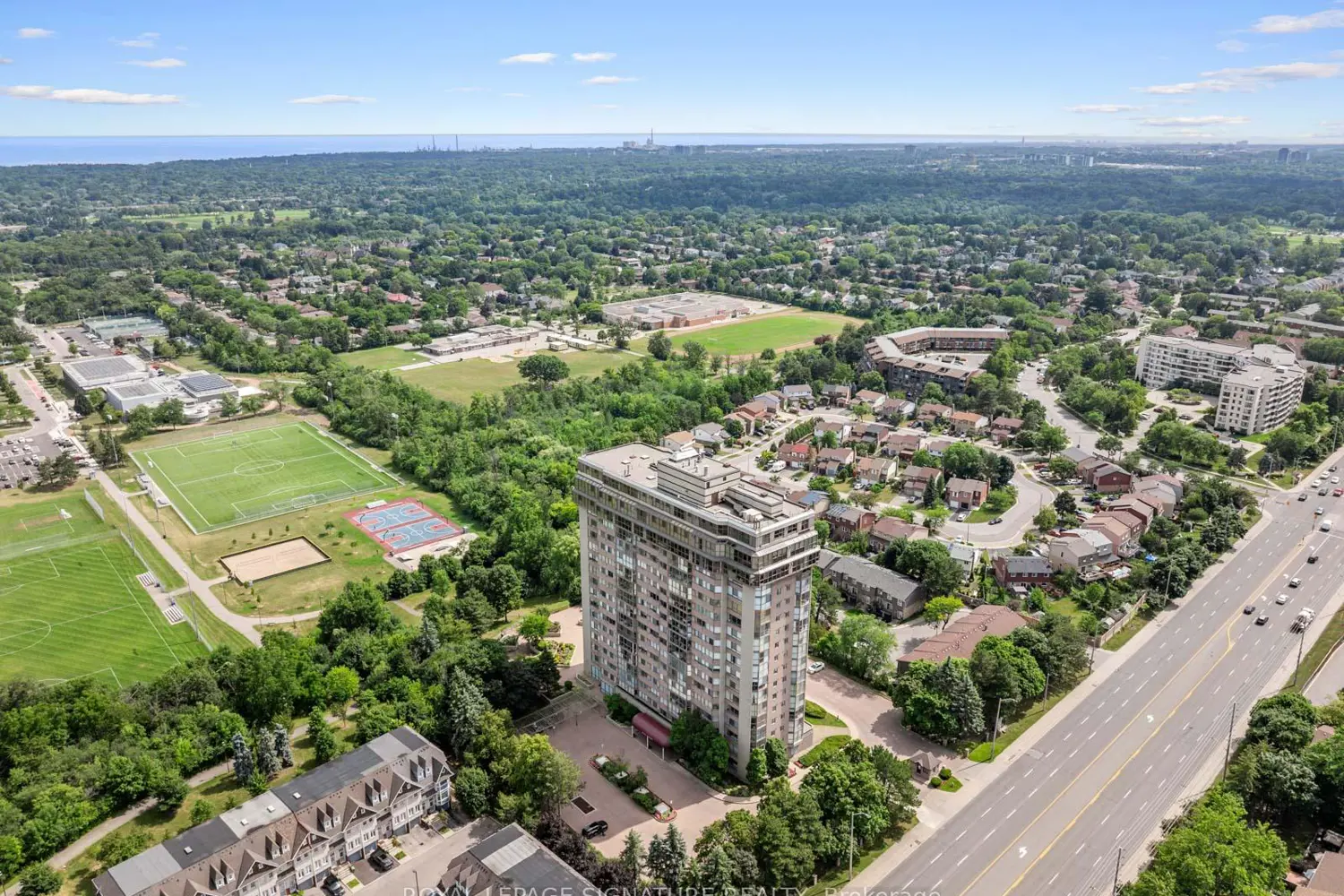 Additional image 17 of 880 Dundas Street Lph4