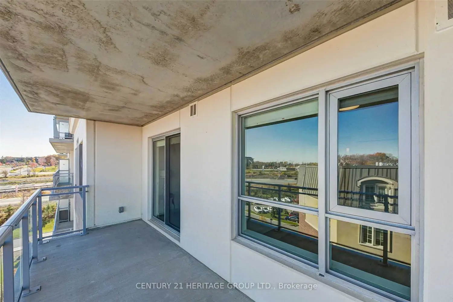 Additional image 8 of 58 Lakeside Terrace 808