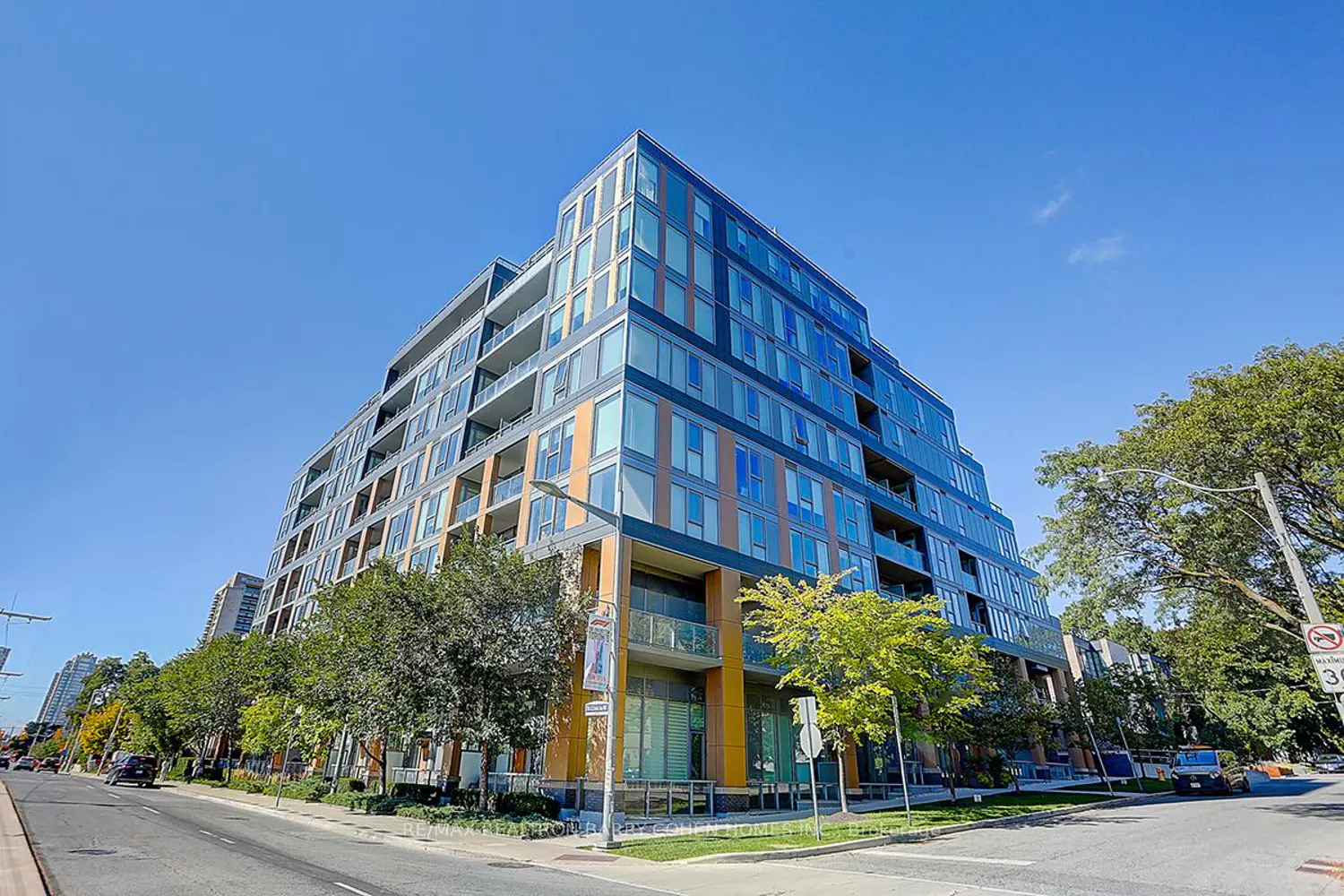 6 Parkwood Avenue Th107