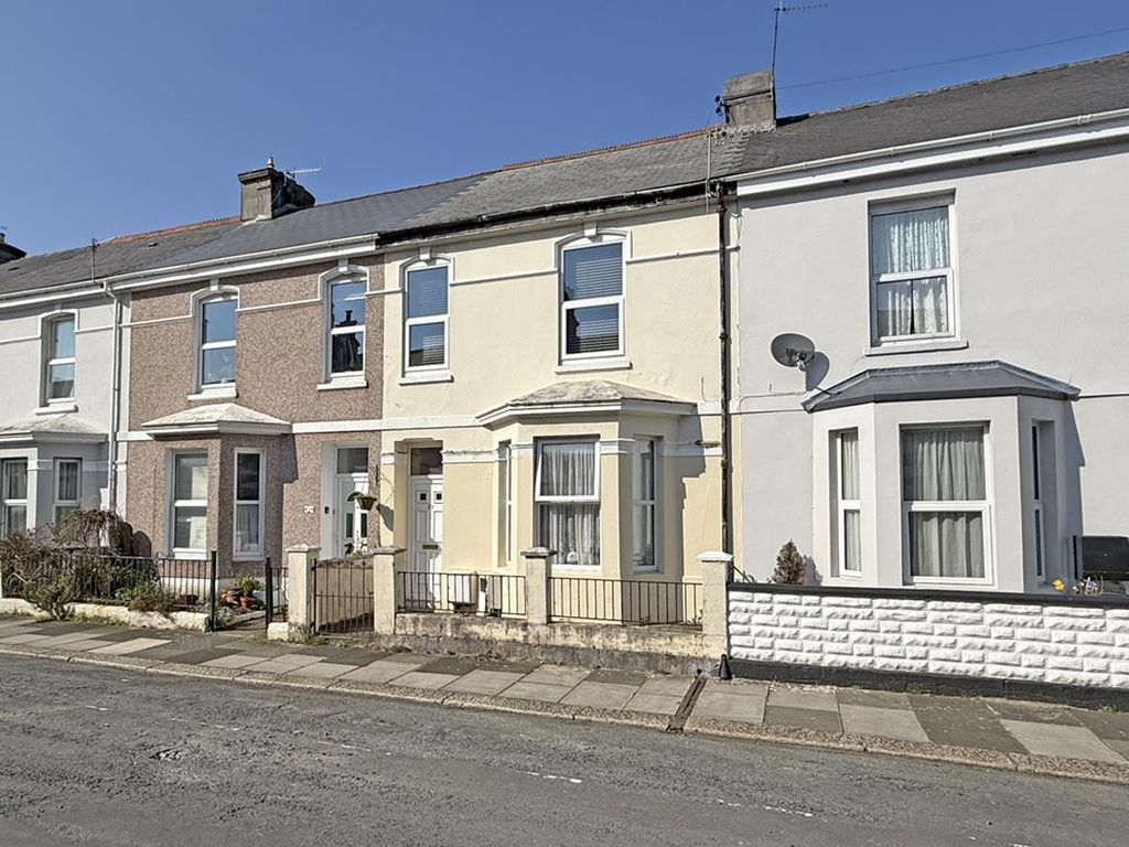 2 bed flat for saleCromwell Road, St Judes PL4