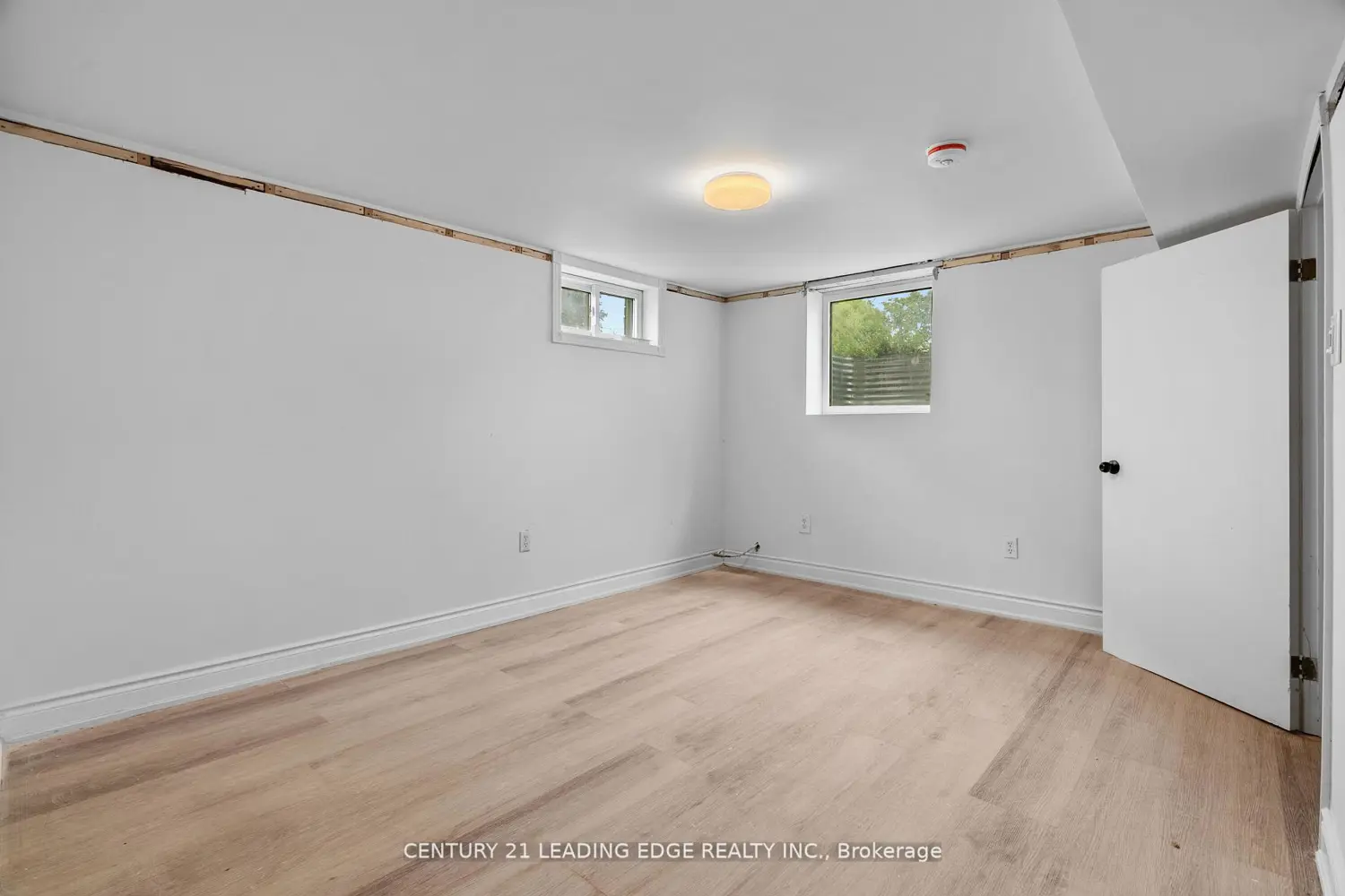 Additional image 12 of 96 Oakes Avenue