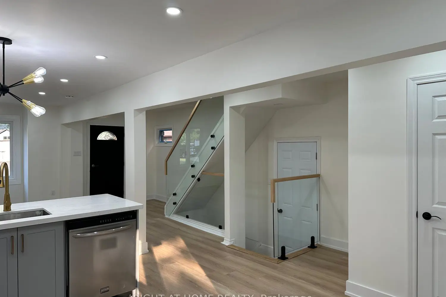 Additional image 10 of 210 Dearborn Avenue