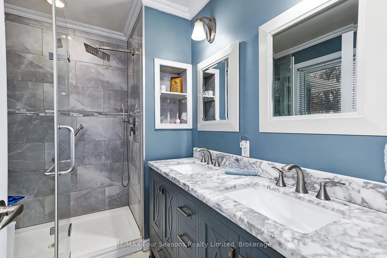 Additional image 9 of 225 Christopher Street