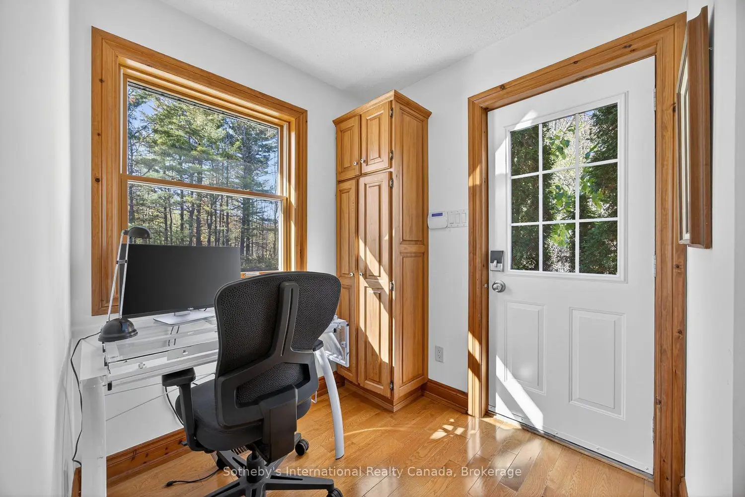 Additional image 6 of 589374 19 Grey Road