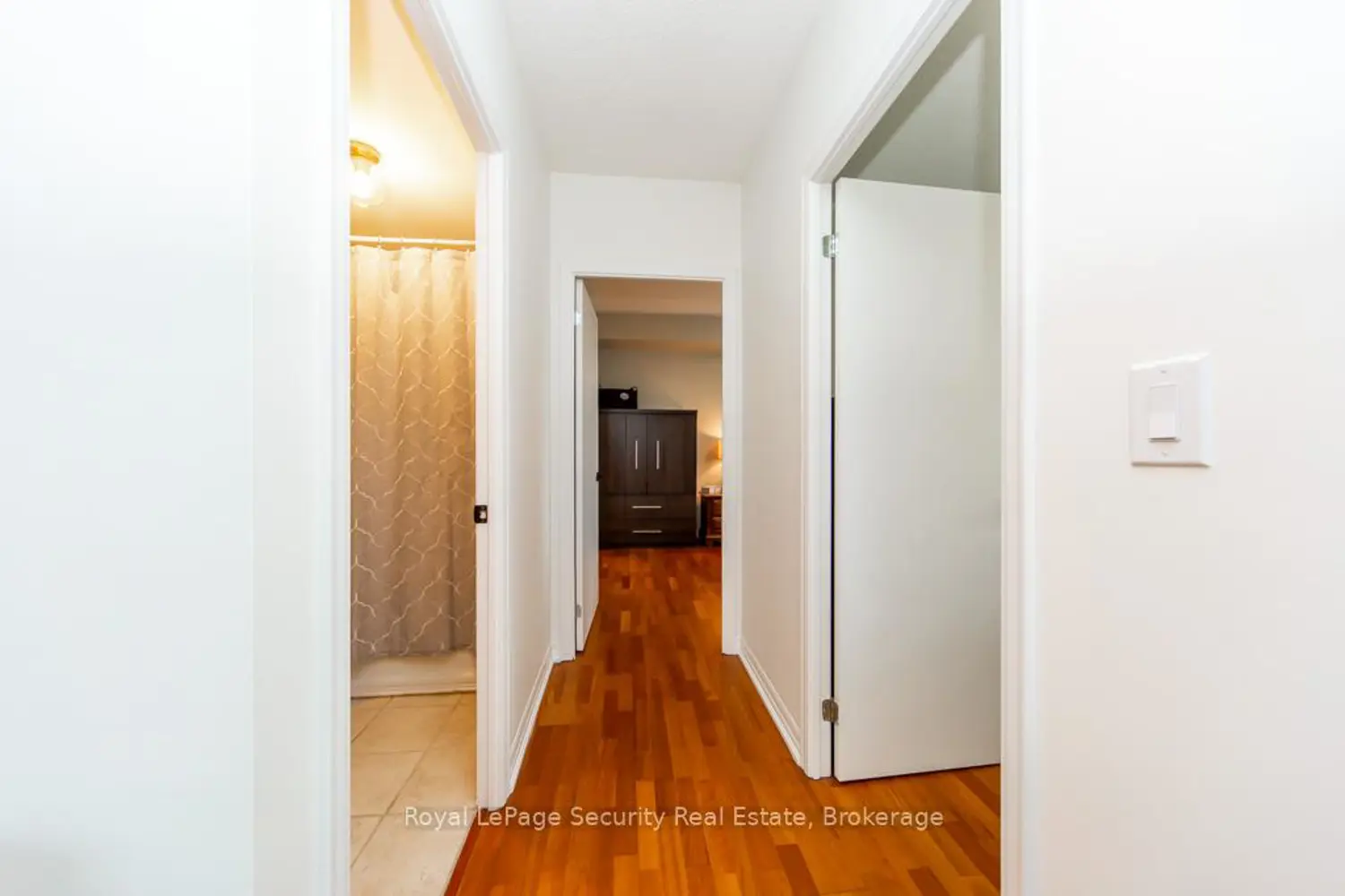 Additional image 8 of 38 Fontenay Court 1402