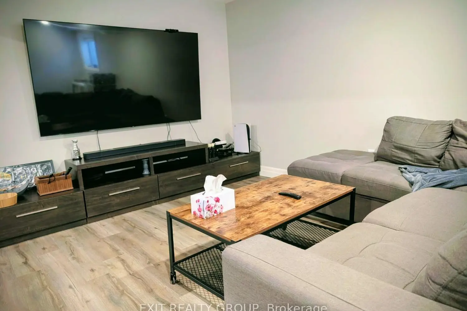 Additional image 15 of 35 Schmidt Way