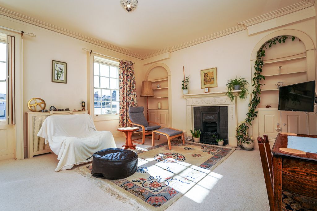 Additional image 5 of 3 bed flat for saleSuffolk Square, Cheltenham GL50
