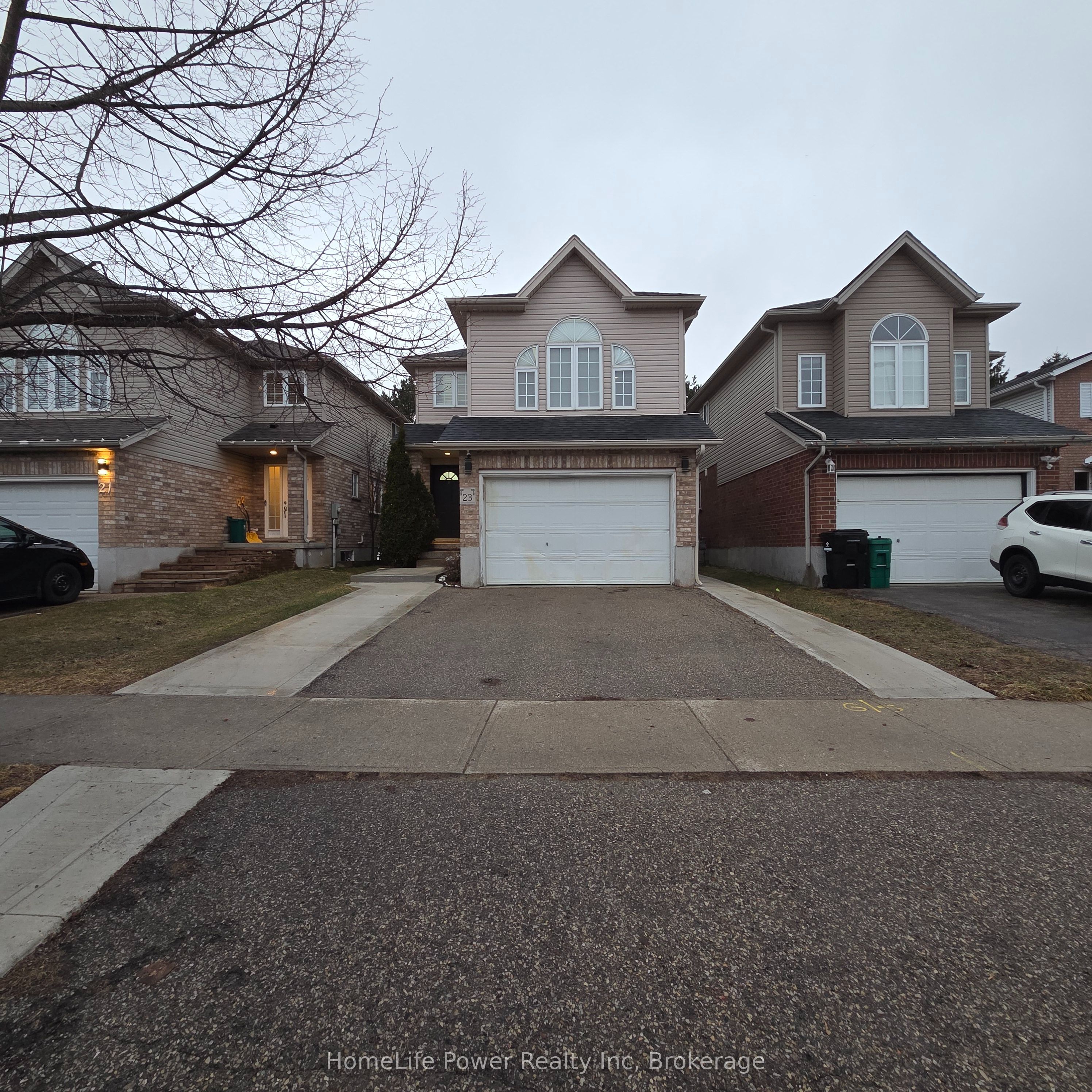 upper-23 Schueller Street, Kitchener, ON, N2K 3W1