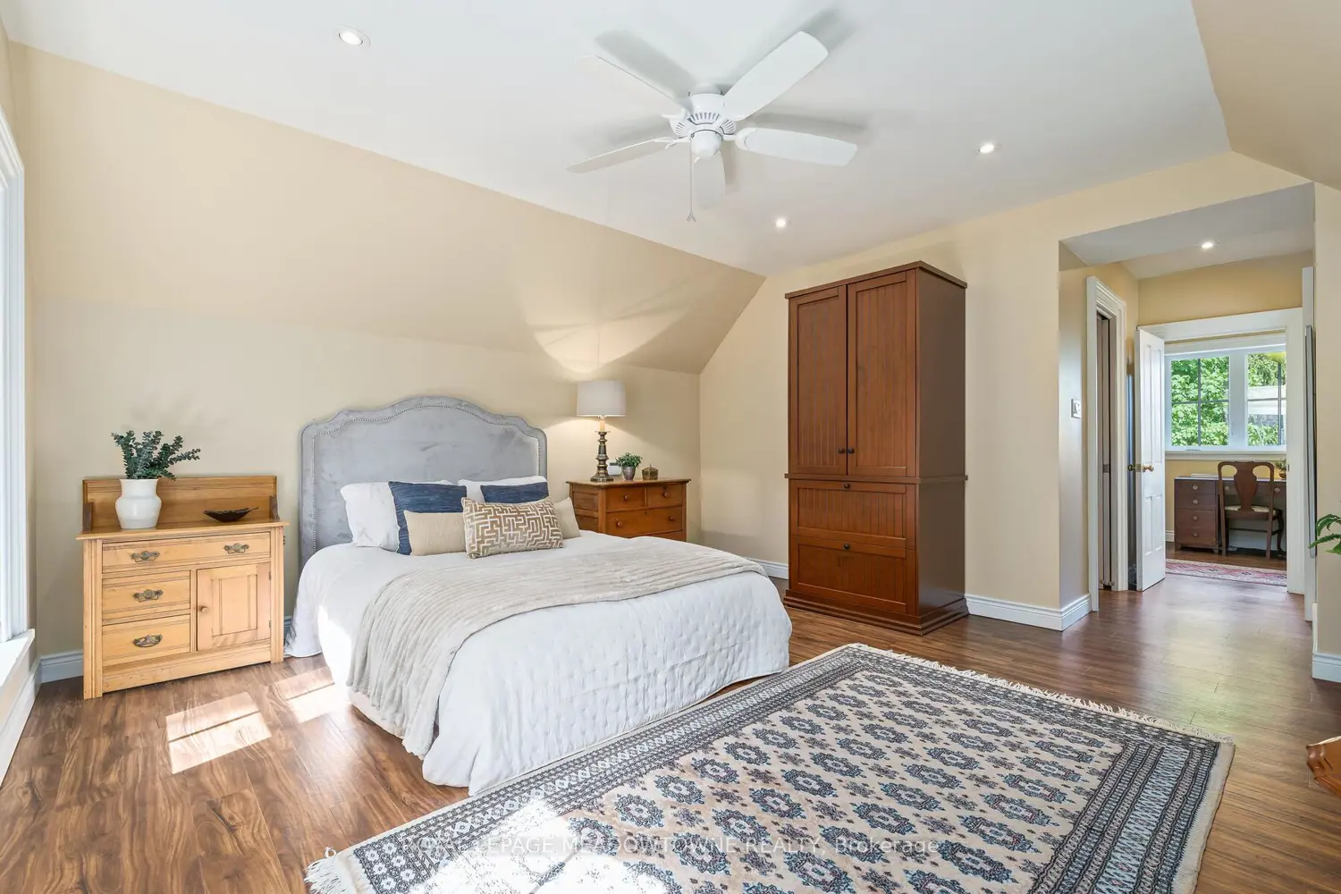 Additional image 13 of 10319 15 Side Road