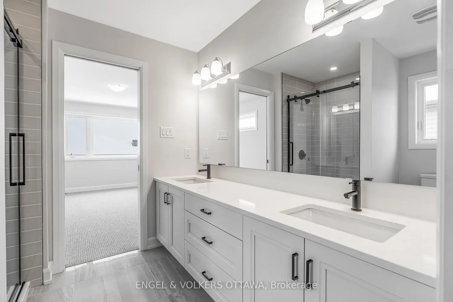 Additional image 12 of 683 Fisher Street