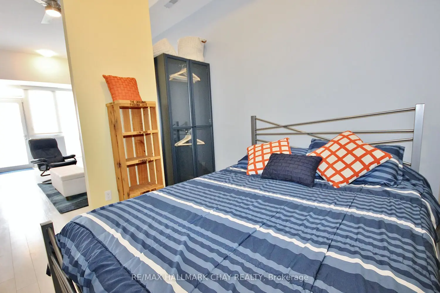 Additional image 5 of 275 Broward Way 60