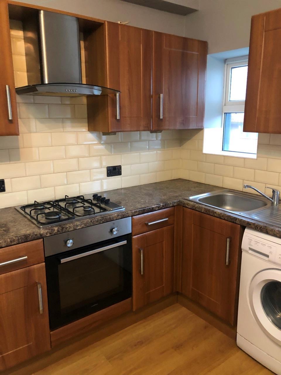 2 Bed Terraced House, Springfield Lane, LS27, N1 7GU