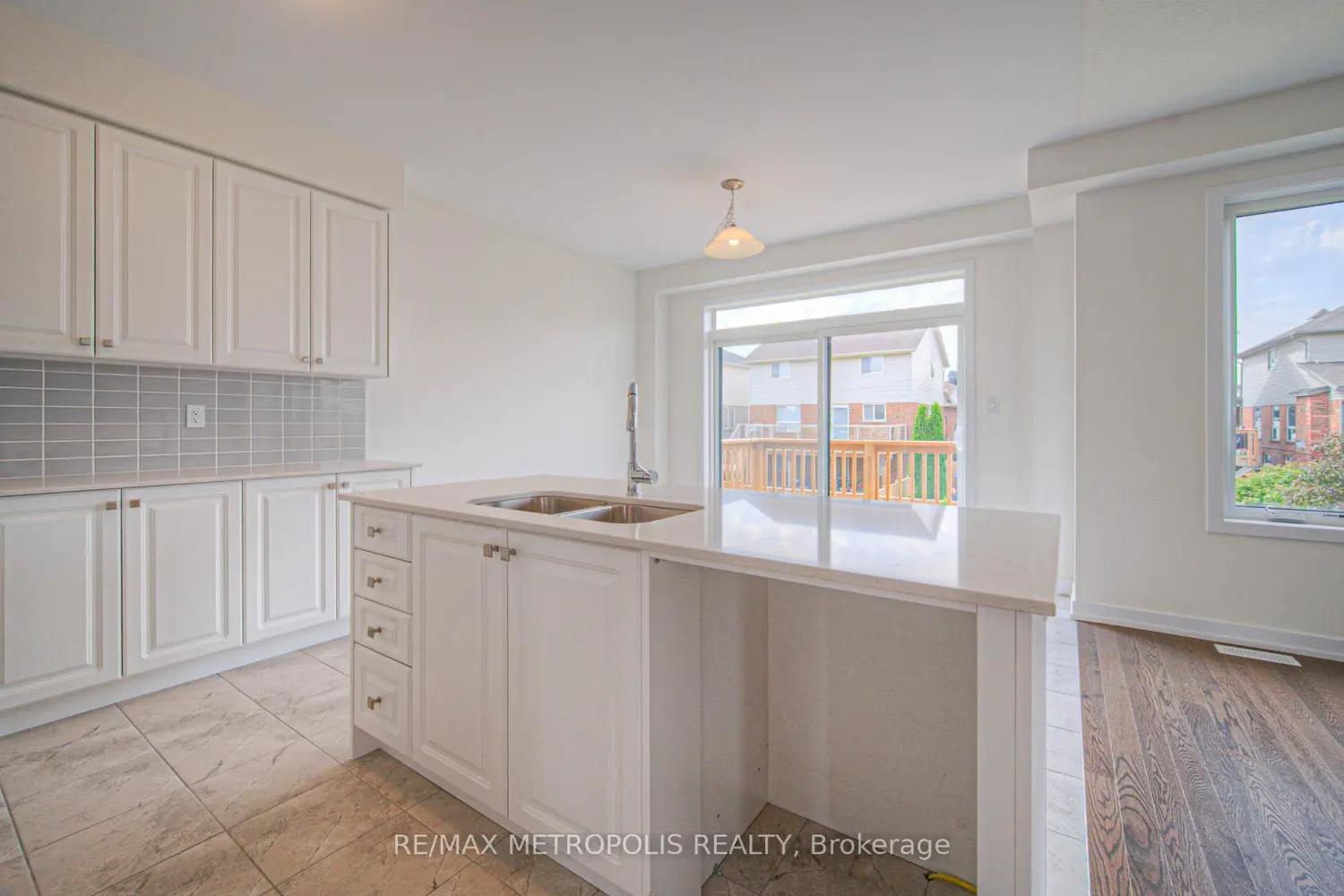 Additional image 9 of 100 Moss Drive