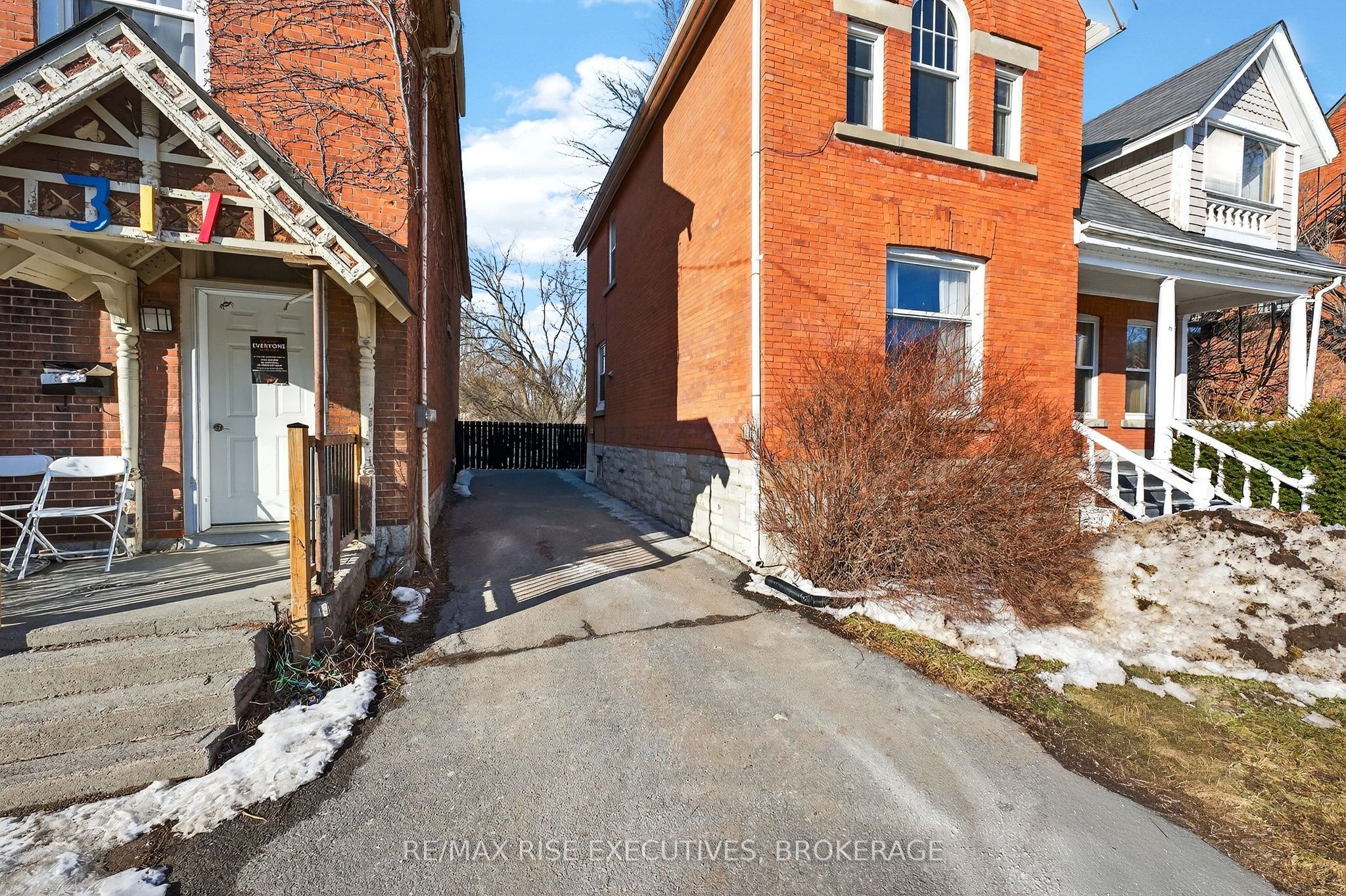 Additional image 2 of 315 Earl Street, Kingston, ON, K7L 2J3