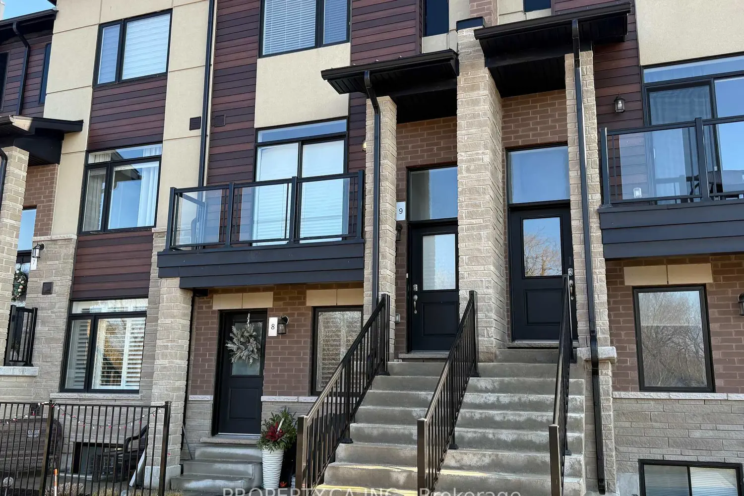 590 North Service Road 9