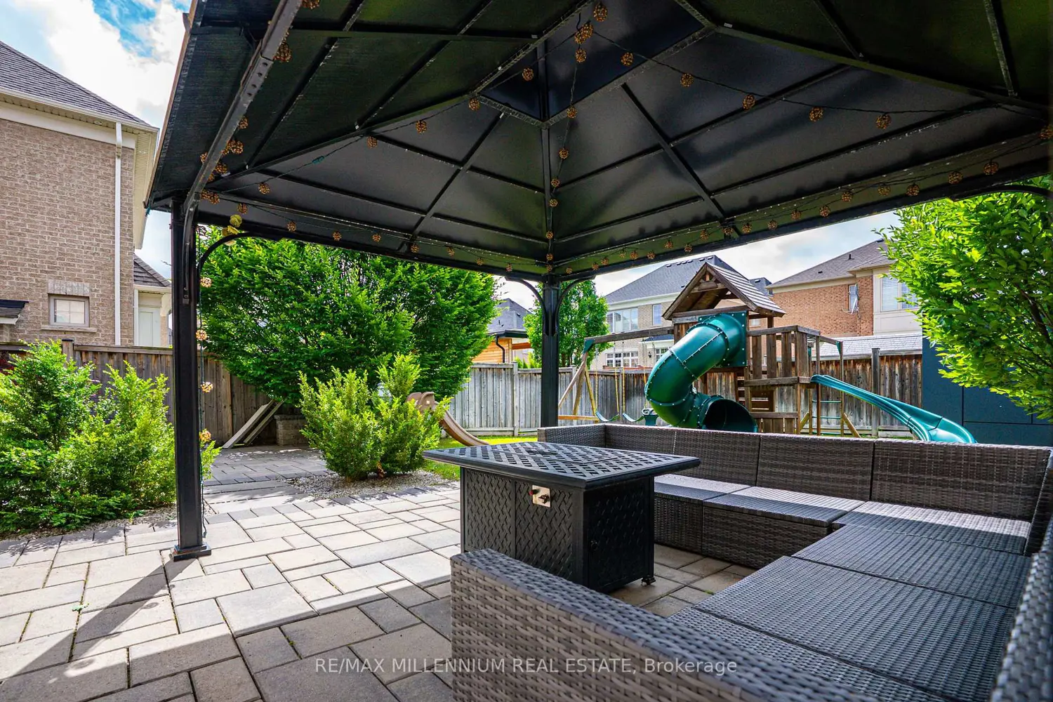 Additional image 17 of 51 Legendary Circle