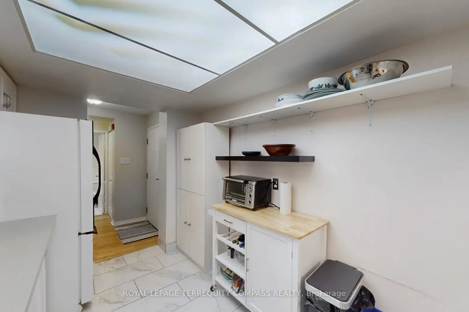 Additional image 11 of 1155 Bough Beeches Boulevard 208