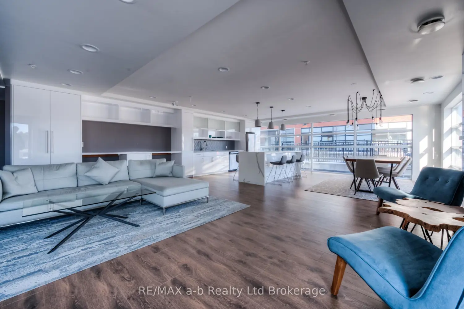 Additional image 17 of 155 St Leger Street 415