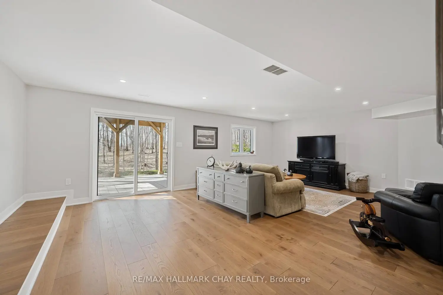 Additional image 13 of 1359 Old Barrie Road