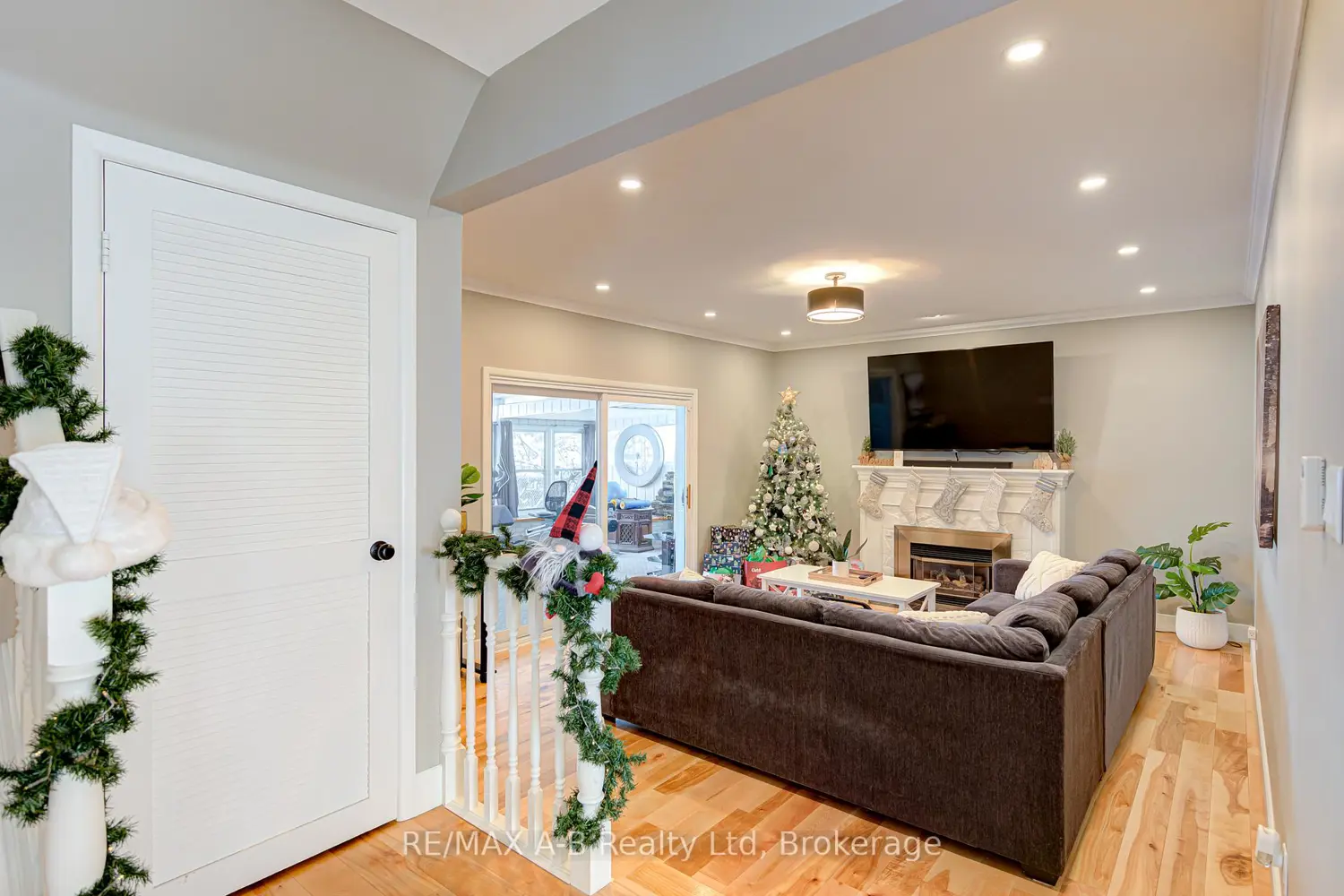 Additional image 2 of 248 Huntingdon Avenue