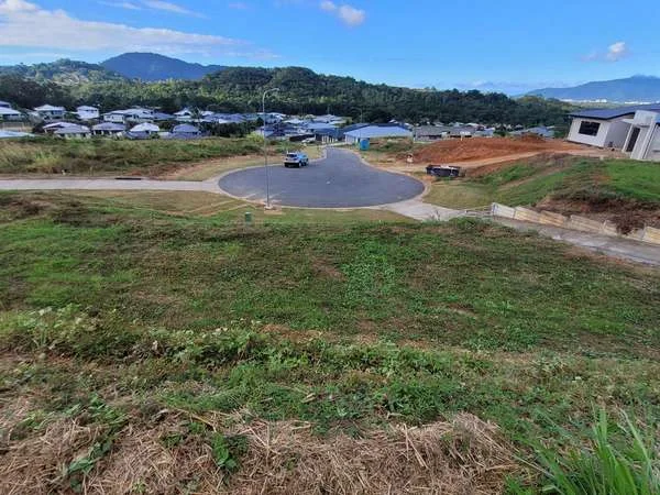 Additional image 17 of 21 Drummer St, Kanimbla QLD 4870