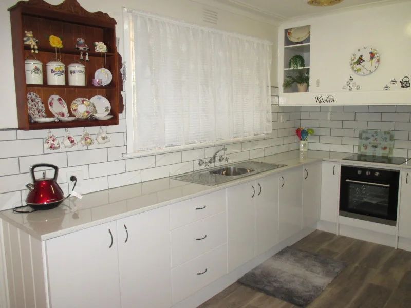 Additional image 2 of 28 Walker Street, Donald VIC 3480