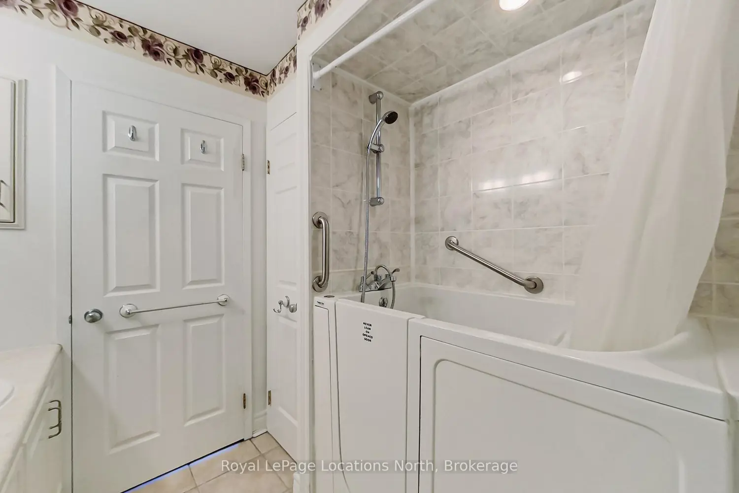 Additional image 10 of 10 Bay Street 104