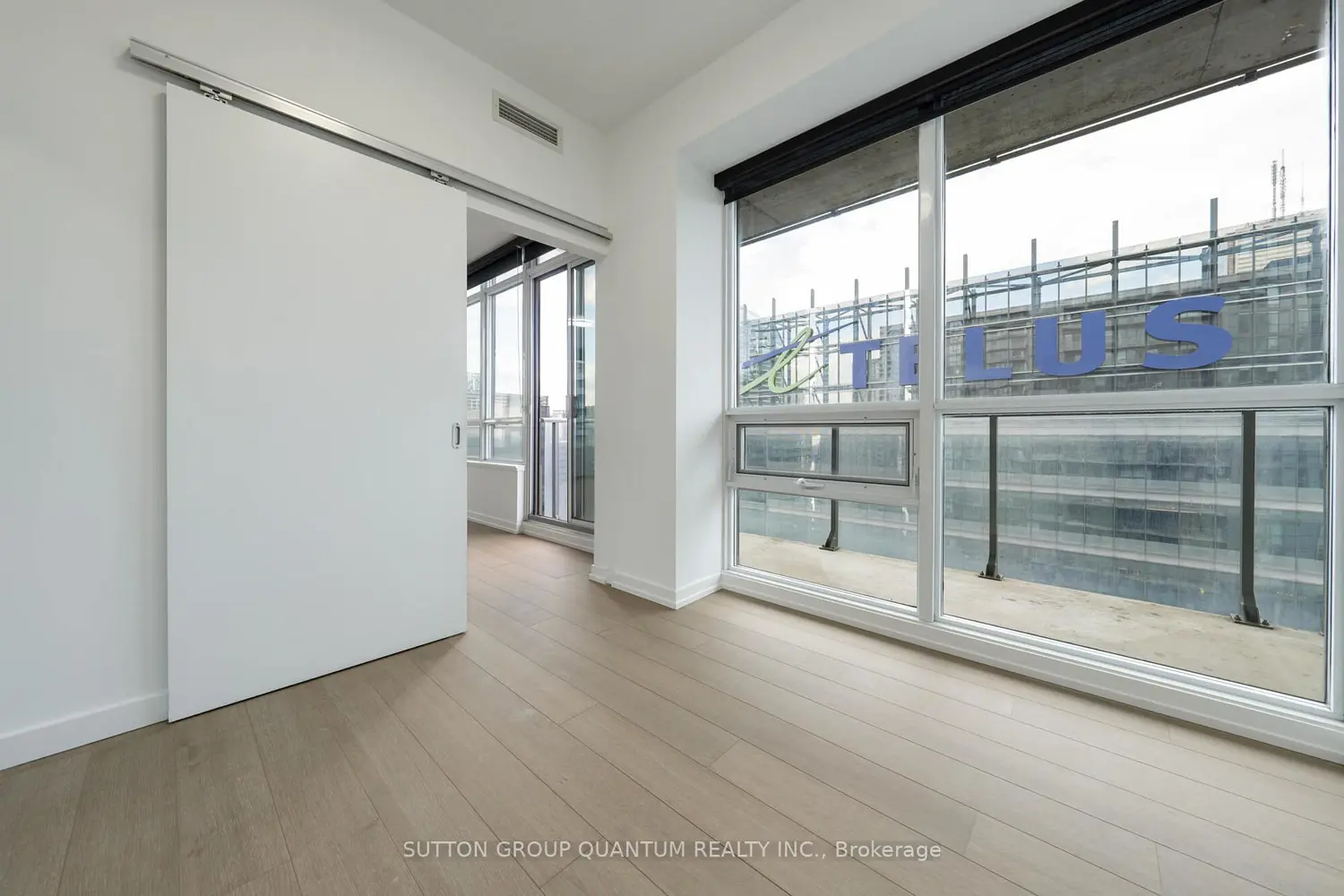Additional image 9 of 65 Bremner Boulevard 3805