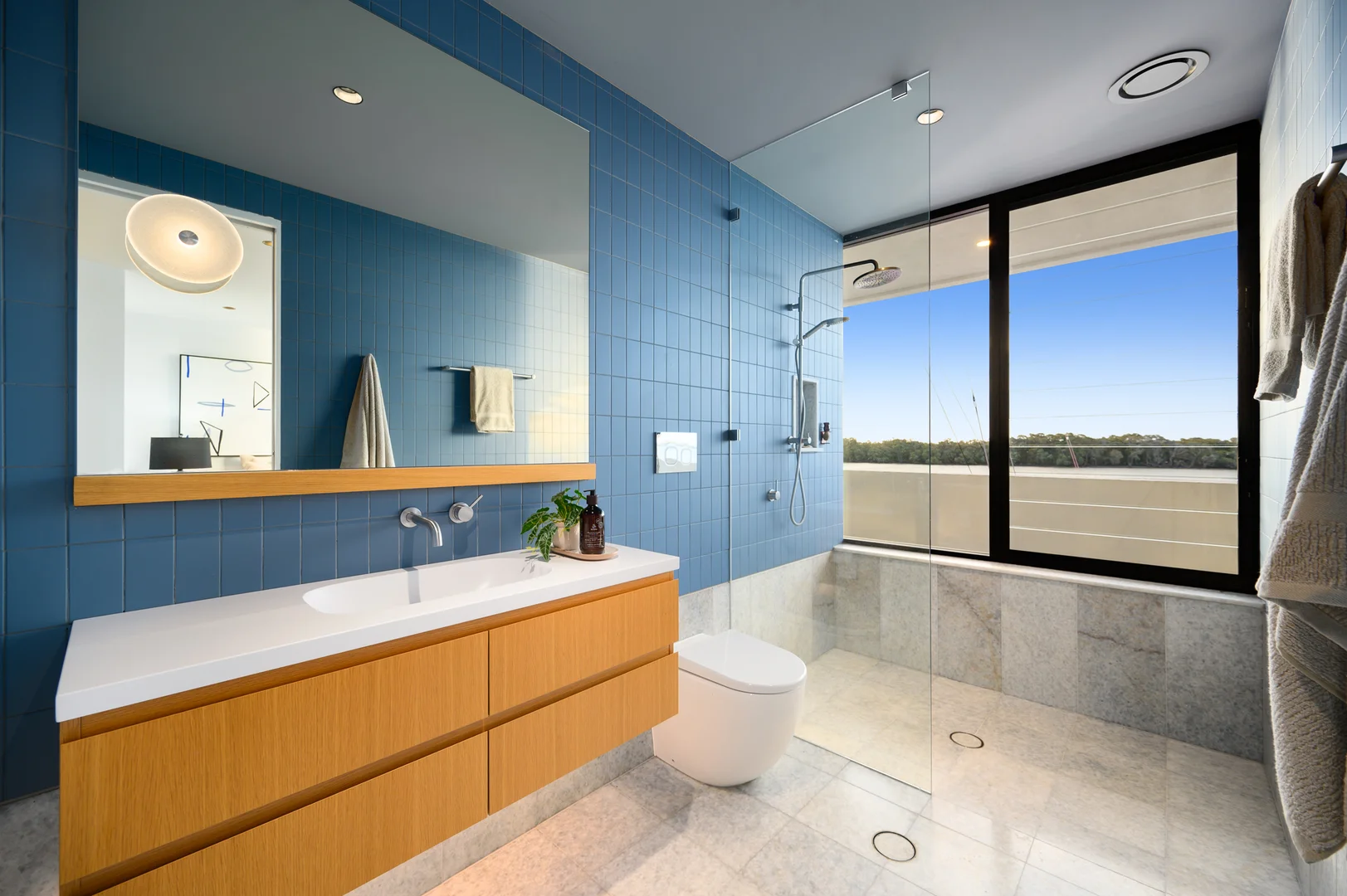 Additional image 27 of 2/2 Paradise Parade, Paradise Point QLD 4216