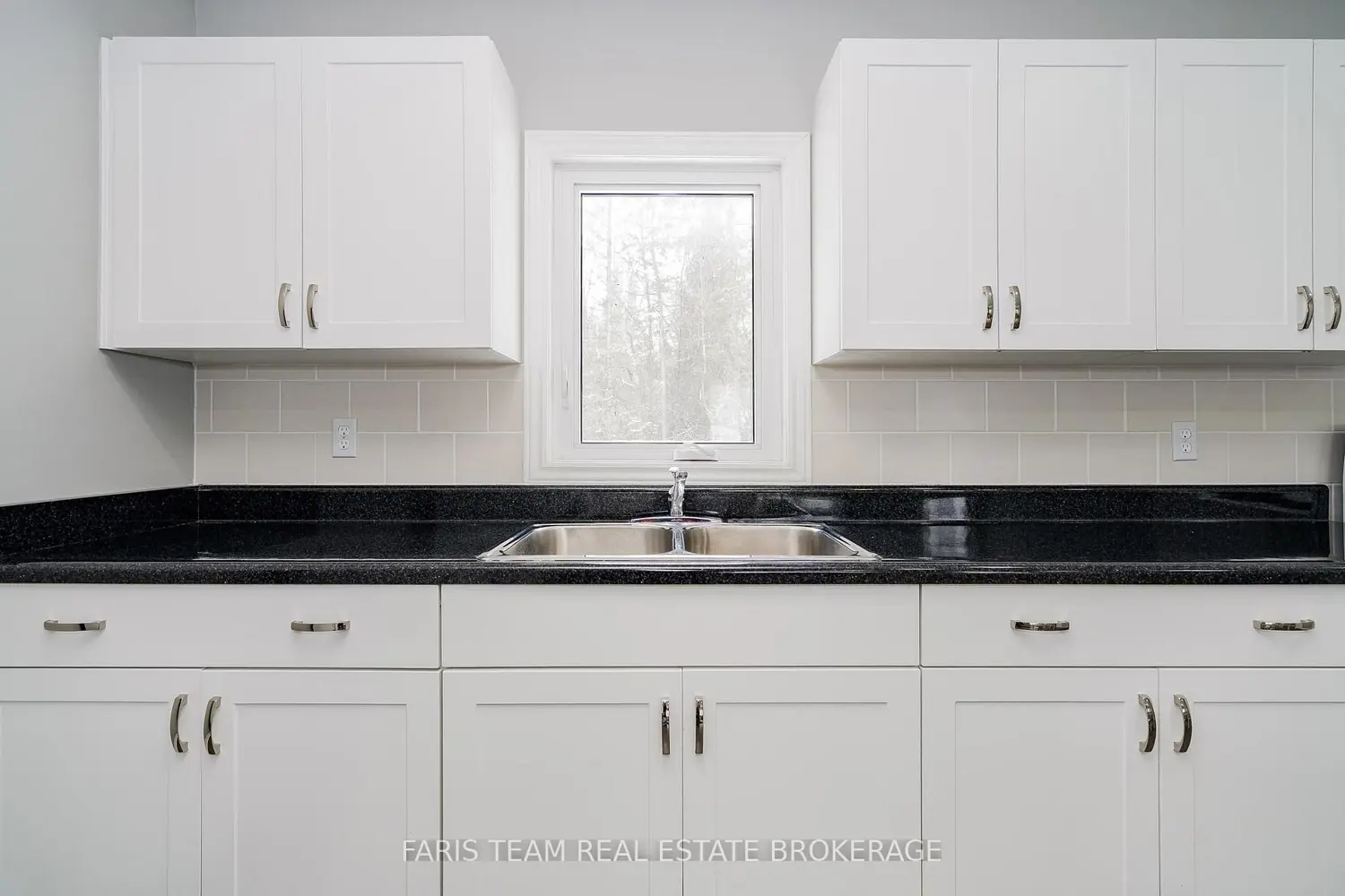 Additional image 5 of 3554 John Street