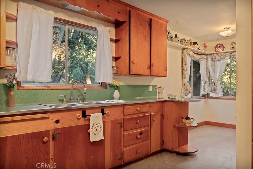 Additional image 20 of 720 Rocky Loop, Crestline, CA 92325