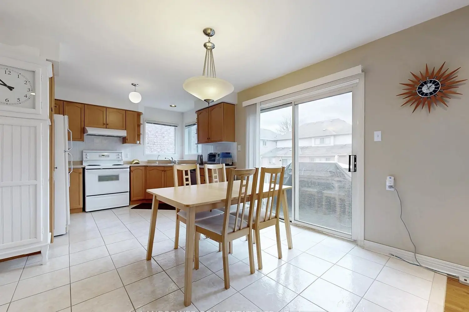 Additional image 4 of 82 Littleleaf Crescent